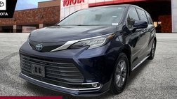 2022 Toyota Sienna XLE