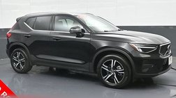 2024 Volvo XC40 B5 Core