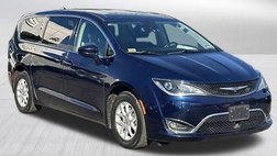 2020 Chrysler Pacifica Touring