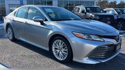 2020 Toyota Camry Hybrid XLE