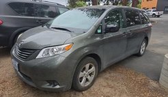 2012 Toyota Sienna LE 8-Passenger
