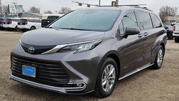 2022 Toyota Sienna XLE 7-Passenger