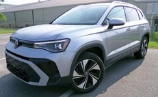 2025 Volkswagen Taos SE 4Motion
