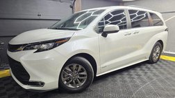 2021 Toyota Sienna XLE