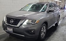 2017 Nissan Pathfinder SV