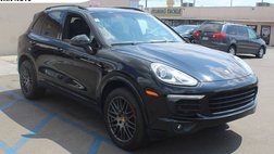 2018 Porsche Cayenne Standard
