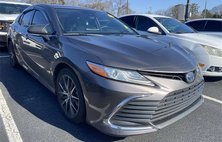 2022 Toyota Camry Hybrid XLE