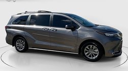2021 Toyota Sienna XLE