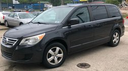 2011 Volkswagen Routan SE