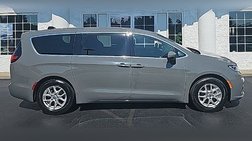 2023 Chrysler Pacifica Touring