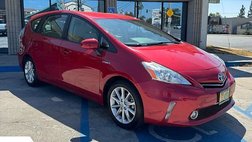 2014 Toyota Prius v Five