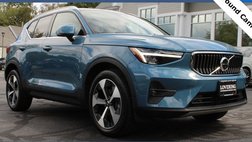 2023 Volvo XC40 B5 Plus Bright Theme
