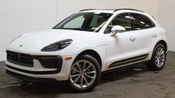 2025 Porsche Macan T