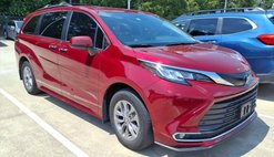2023 Toyota Sienna XLE