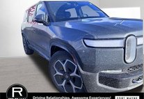 2023 Rivian R1S Adventure