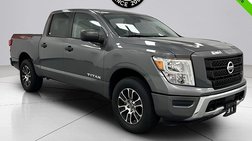 2022 Nissan Titan SV