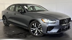 2021 Volvo S60 Recharge T8 R-Design Expression