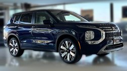 2026 Mitsubishi Outlander LE