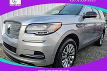 2023 Lincoln Navigator Standard
