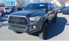 2017 Toyota Tacoma SR