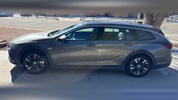 2018 Buick Regal TourX Essence