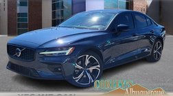 2024 Volvo S60 B5 Ultimate Dark Theme