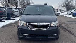 2013 Chrysler Town and Country Touring-L