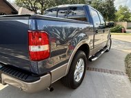 2004 Ford F-150 Lariat