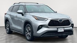 2022 Toyota Highlander Hybrid XLE
