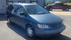 2000 Toyota Sienna LE