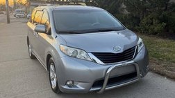 2013 Toyota Sienna LE 7-Passenger