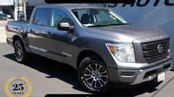 2022 Nissan Titan SV
