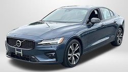 2024 Volvo S60 B5 Plus Dark Theme