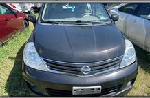 2011 Nissan Versa 1.8 S