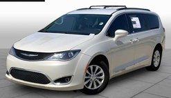 2017 Chrysler Pacifica Touring L FWD