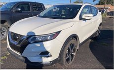 2022 Nissan Rogue Sport SL