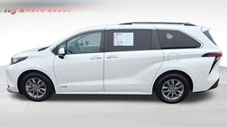 2021 Toyota Sienna XLE