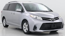 2018 Toyota Sienna LE