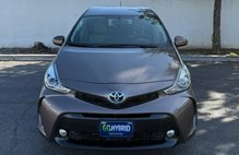 2015 Toyota Prius v Five