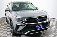 2024 Volkswagen Taos SE 4Motion