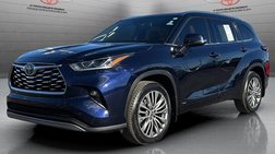 2022 Toyota Highlander Hybrid Platinum