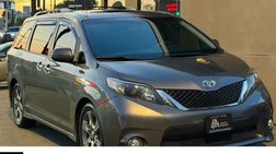 2014 Toyota Sienna SE 8-Passenger