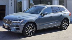 2023 Volvo XC60 Recharge T8 Ultimate Bright Theme
