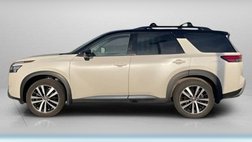 2023 Nissan Pathfinder Platinum