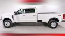 2026 Ford F-450 Super Duty Platinum