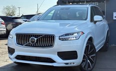 2020 Volvo XC90 T6 Momentum