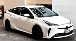 2022 Toyota Prius LE
