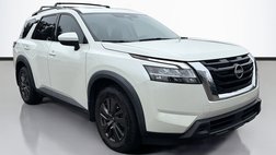 2022 Nissan Pathfinder SV