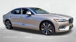 2023 Volvo S60 Recharge T8 Ultimate Bright Theme