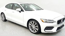 2021 Volvo S60 T6 Momentum